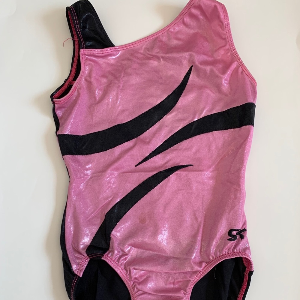 Pink and black Leo